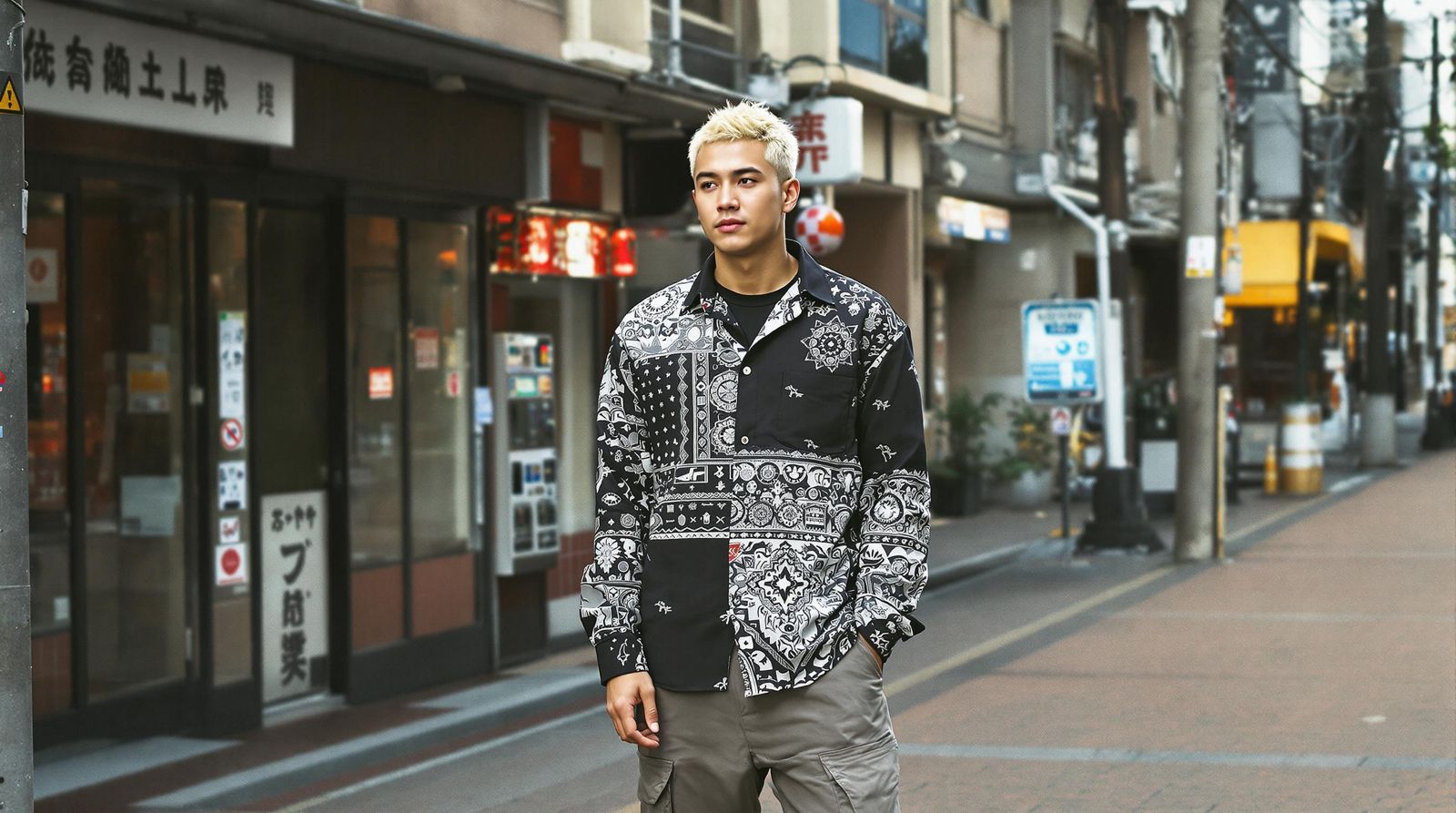 Archive 001 Hero Image 3